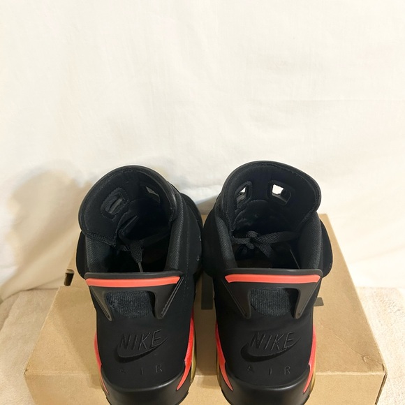 Jordan 6 Retro Infrared size 9 384664-060 2019 PRE-OWNED - Picture 6 of 12